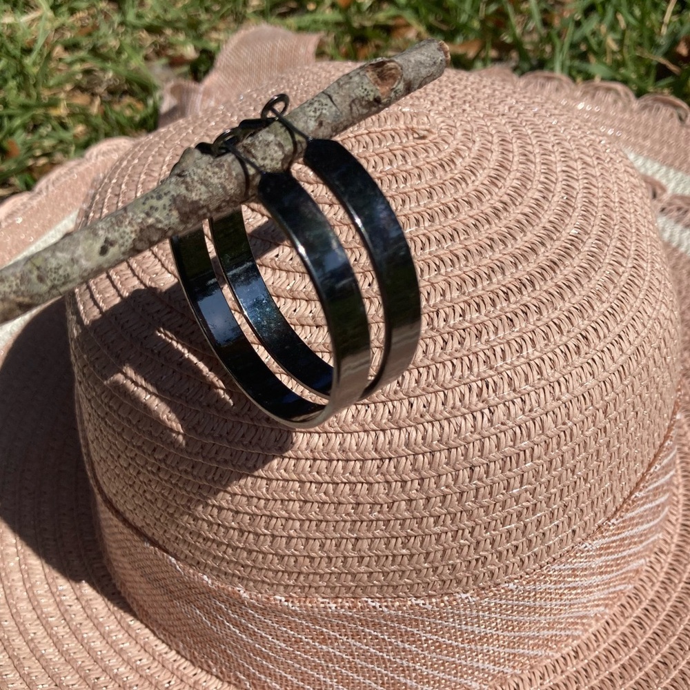 Wide Silver Hoops‎